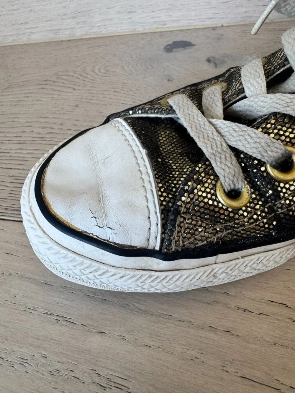 Converse Low Top Gold Glitter 7.5